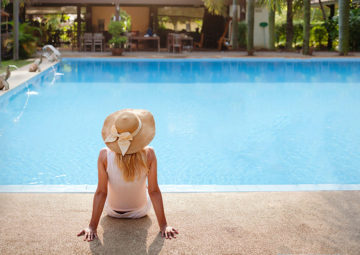 piscine-dans-une-villa